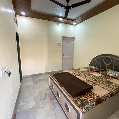 Zars Villa, Лонавала Экстерьер фото