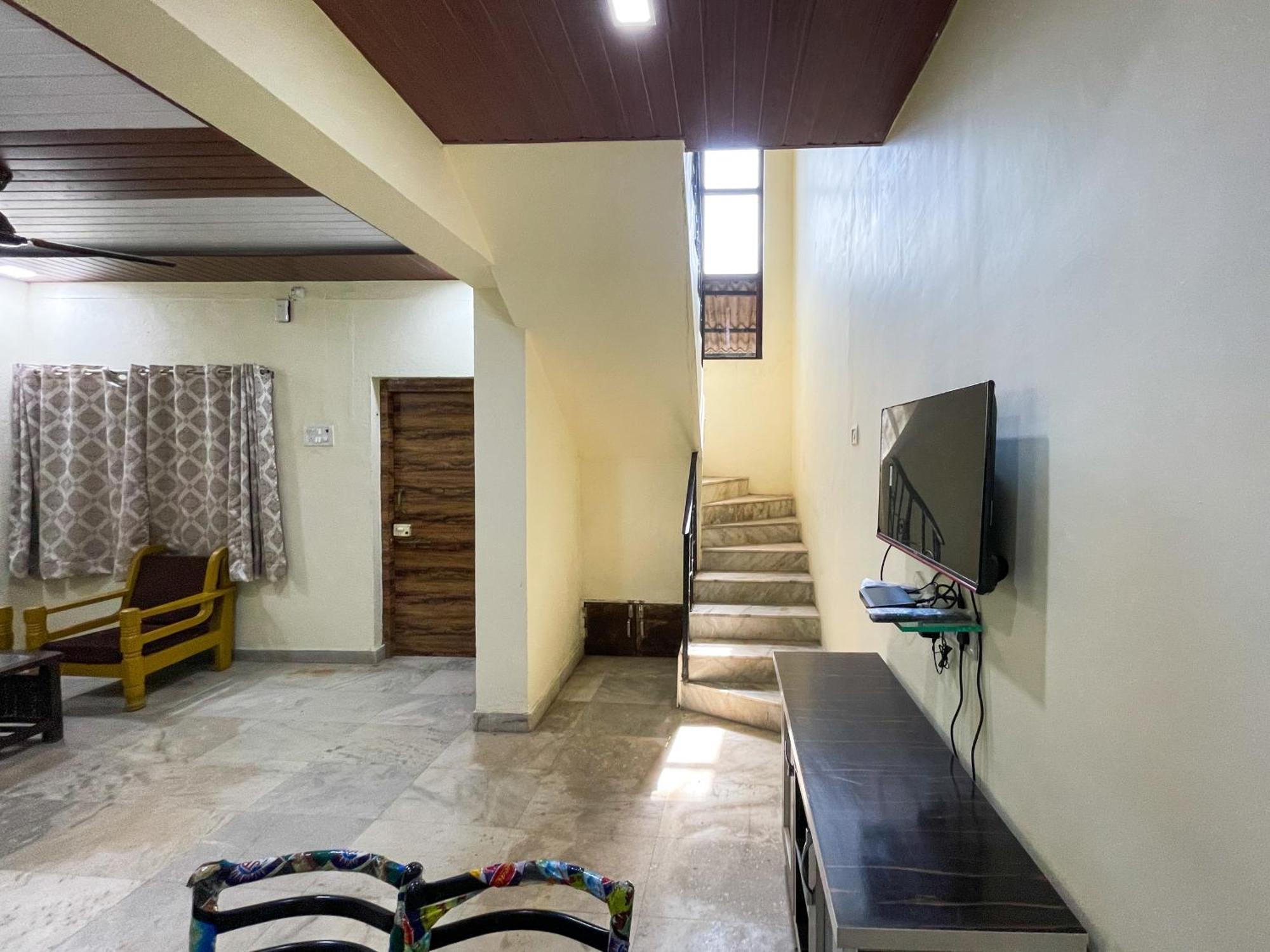 Zars Villa, Лонавала Экстерьер фото